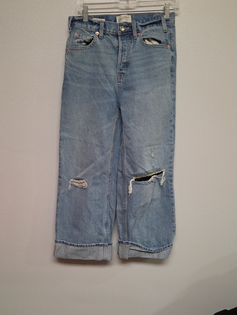 Universal Thread Light Blue Distressed Wide-Leg Jeans